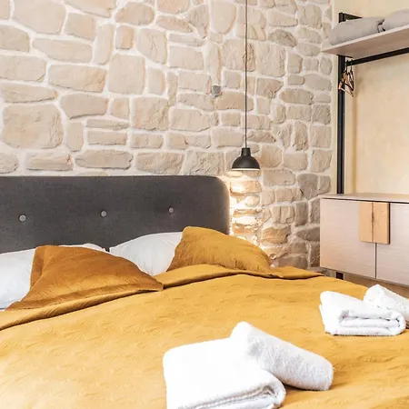 L&b Amphitheater Apartament *