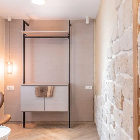 L&b Amphitheater * Pula